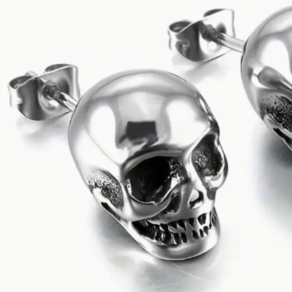 Punk Style Skull Stud Earrings for Men – Antique Silver-Plated Zinc Alloy - Picture 2 of 5